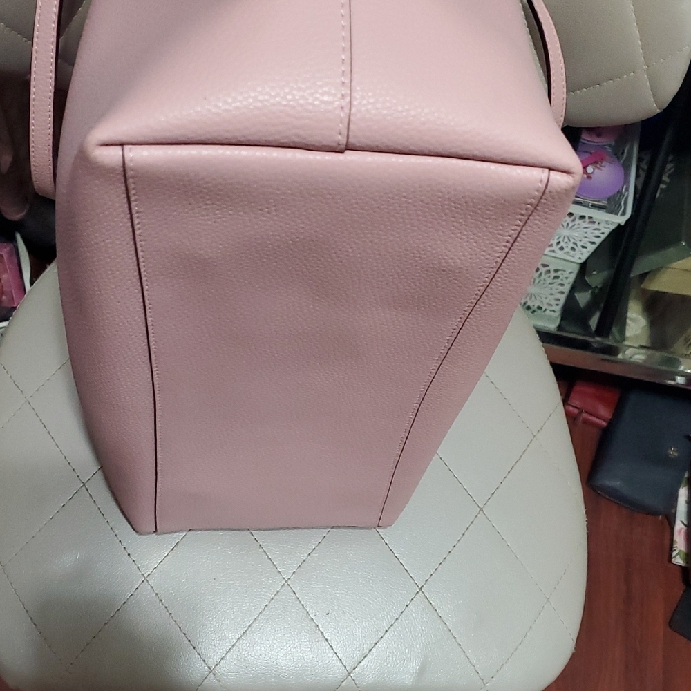 NWOT Coach Town Large Leather Tote in color Blossom💓🌸 - Picture 9 of 14
